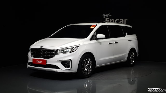 Kia Carnival 9-Seater Noblesse Special 2019 года из Кореи