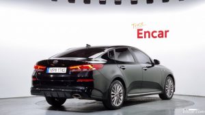 Kia K5 2.0 2020 года из Южной Кореи