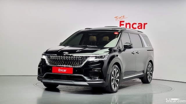 Kia Carnival 9-Seater Signature 2021 года из Кореи