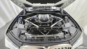 BMW X7 M50i 2021 года из Южной Кореи