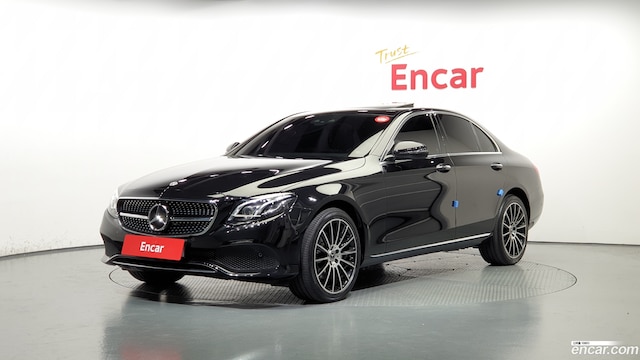 Mercedes-Benz E-Class E220d 4MATIC Avantgarde 2019 года из Кореи