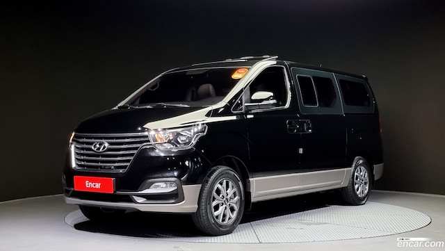 Hyundai Starex 4WD Urban 9-Seater 2019 года из Кореи