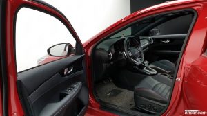 Kia K3 1.6 Turbo GT 5Door 2022 года из Южной Кореи