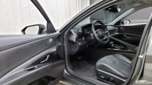 Hyundai AVANTE 1.6 2021 года из Южной Кореи