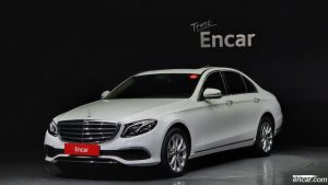 Mercedes-Benz E-Class E220d 4MATIC Exclusive 2020 года из Южной Кореи