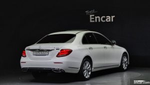 Mercedes-Benz E-Class E220d 4MATIC Exclusive 2020 года из Южной Кореи