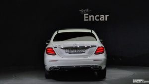 Mercedes-Benz E-Class E220d 4MATIC Exclusive 2020 года из Южной Кореи