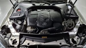 Mercedes-Benz E-Class E220d 4MATIC Exclusive 2020 года из Южной Кореи