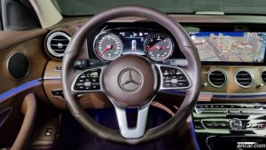 Mercedes-Benz E-Class E220d 4MATIC Exclusive 2020 года из Южной Кореи