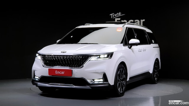 Kia Carnival 7-Seater Signature 2021 года из Кореи