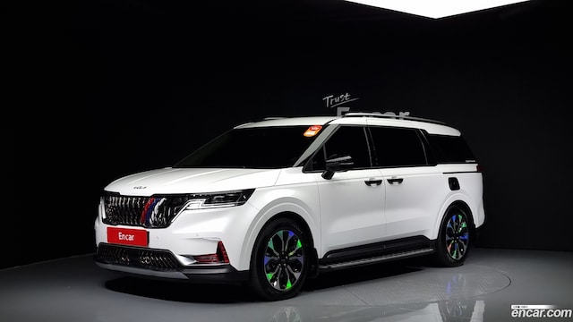 Kia Carnival 7-Seater Noblesse 2021 года из Кореи