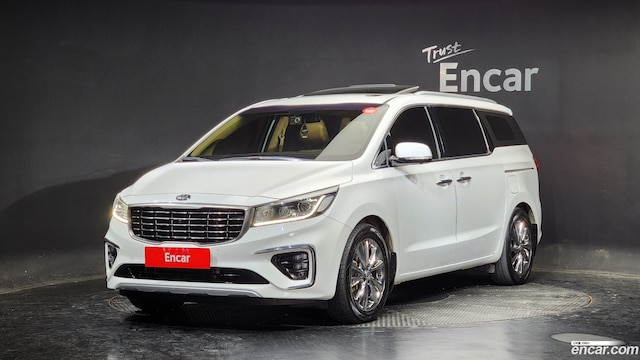 Kia Carnival 9-Seater Noblesse Special 2019 года из Кореи