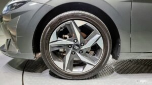 Hyundai AVANTE 1.6 2021 года из Южной Кореи