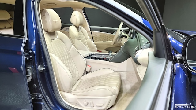Genesis G70 3.3T Sport AWD 2019 года из Кореи