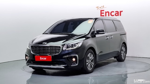 Kia Carnival 9-Seater Luxury 2019 года из Кореи