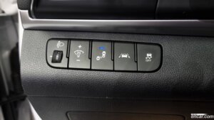 Hyundai AVANTE 1.6 2020 года из Южной Кореи