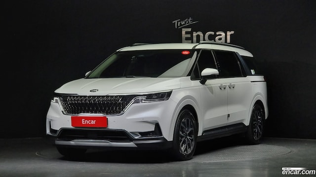 Kia Carnival 9-Seater Noblesse 2021 года из Кореи