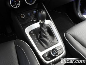 Hyundai Venue 1.6 Flux 2021 года из Южной Кореи