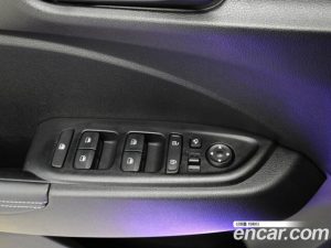 Hyundai Venue 1.6 Flux 2021 года из Южной Кореи