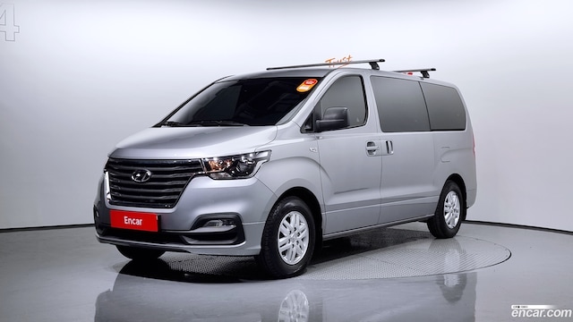 Hyundai Starex Facelift 3Door 2021 года из Кореи