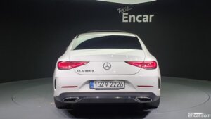 Mercedes-Benz CLS-Class CLS300d AMG Line 2020 года из Южной Кореи