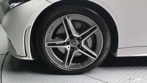 Mercedes-Benz CLS-Class CLS300d AMG Line 2020 года из Южной Кореи