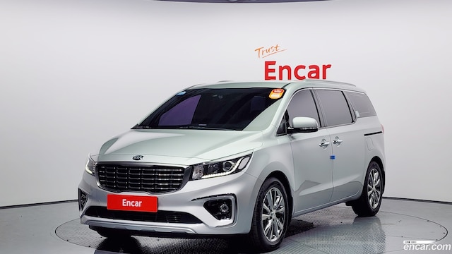 Kia Carnival 9-Seater Prestige 2019 года из Кореи