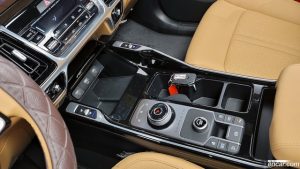 Kia Sorento Дизель 2.2 2WD 2022 года из Южной Кореи