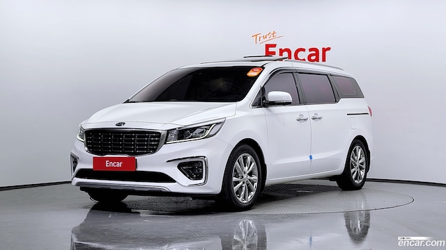 Kia Carnival 7-Seater Limousine 2020 года из Кореи