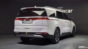 Kia Carnival 9-Seater Signature 2022 года из Южной Кореи