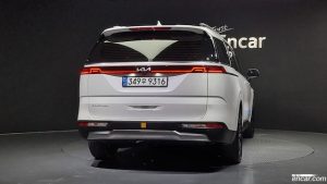 Kia Carnival 9-Seater Signature 2022 года из Южной Кореи