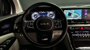 Kia Carnival 9-Seater Signature 2022 года из Южной Кореи