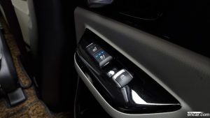 Kia Carnival 9-Seater Signature 2022 года из Южной Кореи