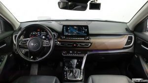 Kia Seltos Дизель 1.6 4WD 2020 года из Южной Кореи