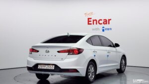 Hyundai AVANTE 1.6 2020 года из Южной Кореи