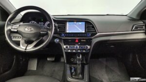 Hyundai AVANTE 1.6 2020 года из Южной Кореи