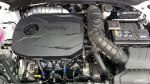 Kia Seltos Бензин 1.6 Turbo 2WD 2023 года из Южной Кореи