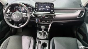 Kia Seltos Бензин 1.6 Turbo 2WD 2023 года из Южной Кореи