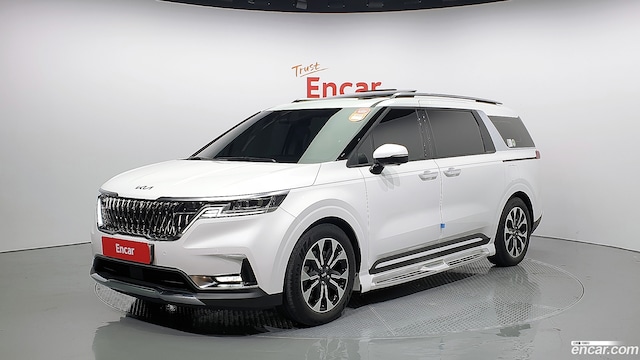 Kia Carnival 7-Seater Signature 2021 года из Кореи