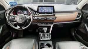 Kia Seltos Бензин 1.6 Turbo 2WD 2020 года из Южной Кореи