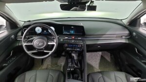 Hyundai AVANTE 1.6 2021 года из Южной Кореи