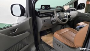 Hyundai Staria 9-Seater 2022 года из Южной Кореи
