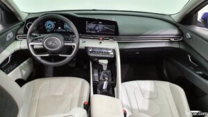 Hyundai AVANTE 1.6 2021 года из Южной Кореи