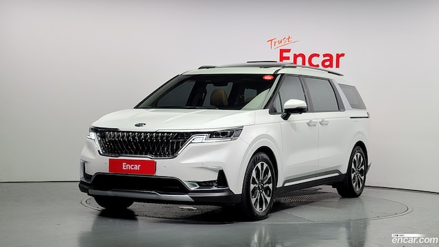 Kia Carnival 9-Seater Signature 2021 года из Кореи