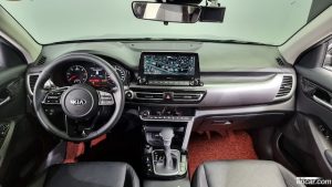 Kia Seltos Дизель 1.6 2WD 2022 года из Южной Кореи