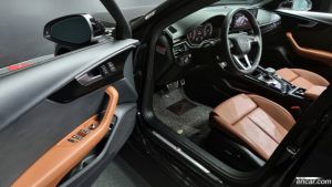 Audi A4 40 TFSI Premium 2021 года из Южной Кореи