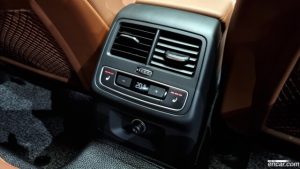 Audi A4 40 TFSI Premium 2021 года из Южной Кореи