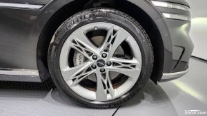 Genesis G90 Бензин 3.5 Turbo AWD 2022 года из Южной Кореи