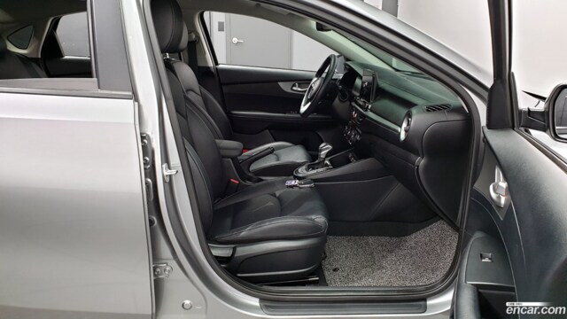33409070_015.jpg Kia K3 Luxury 2019 года из Южной Кореи