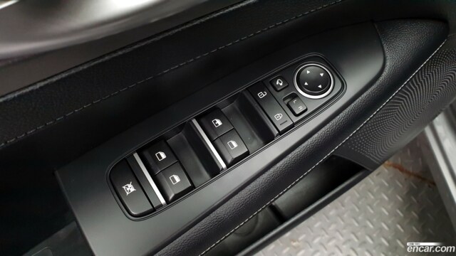 33409070_017.jpg Kia K3 Luxury 2019 года из Южной Кореи